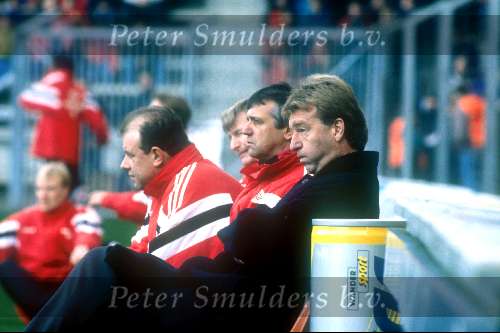 Eindhoven Seizoen 19931994
Willy v d Kuylen en Aad de Mos Mart v d Heuvel