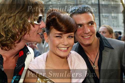 Amsterdam 16 april 2003
premiere van god los.
tygo gernandt met angela schijf en egbert jan weeber