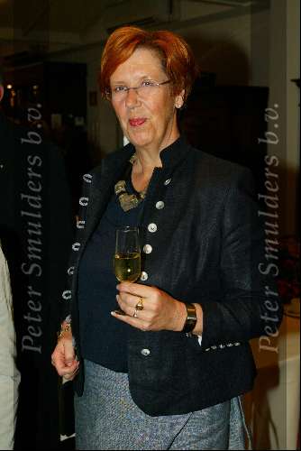 Soestduinen 26 april 2003
annemarie jorritsma met een glaasje champagne