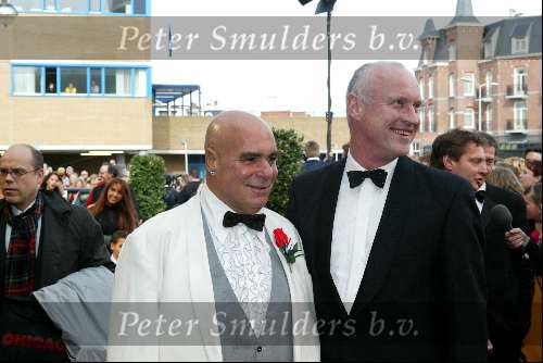 Scheveningen 4 april 2004
Premiere Lion King in Kurhaus.
Arjan Ederveen met vriend