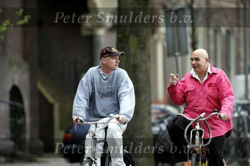 Amsterdam 28 april 2004
Arjan Ederveen met vriend op fiets