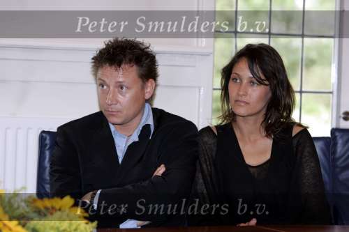 Blaricum 29 april 2004
Marco Borsato krijgt Koninklijke onderscheiding.
Armando Borsato met vriendin