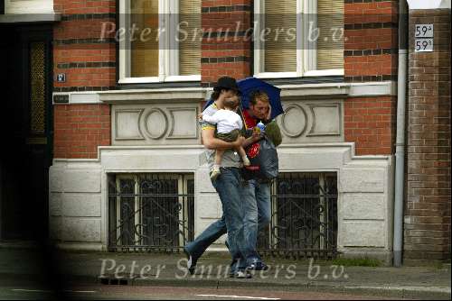 Venlo 28 April 2004
Django Titulaer samen met zijn papa Boris Idols aan de wandel