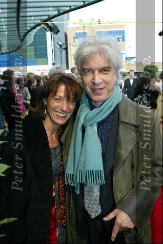 Scheveningen 4 april 2004
Premiere Lion King in Kurhaus.
Boudewijn de Groot met vrouw