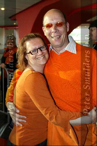 Amsterdam 19 april 2004
Premiere in Oranje in de Amsterdam Arena.
Co Stompe met vrouw