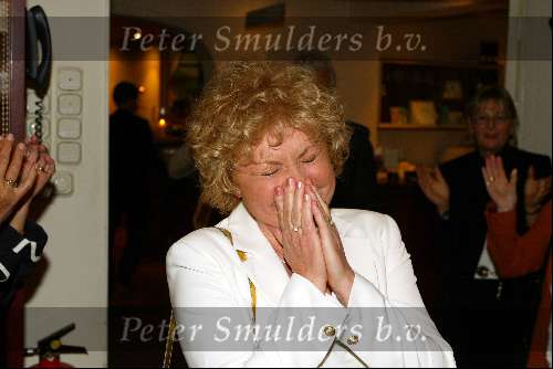 Soestduinen 26 april 2003
connie vink krijgt koninklijke onderscheiding