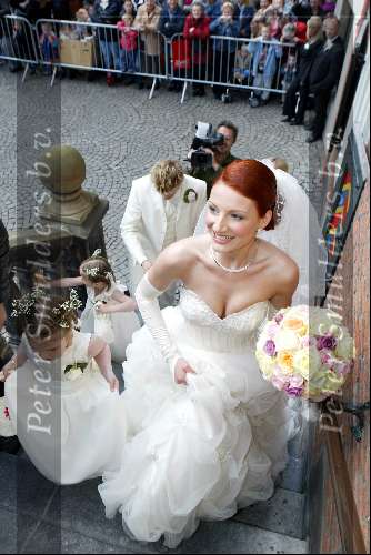 Vlaardingen 20 april 2004
Winston Post en Denise v Rijswijk trouwen op stadhuis Vlaardingen.