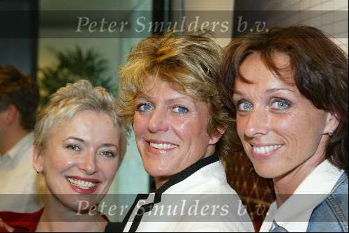 Amsterdam 21 april 2004
Presentatie nieuwe Joop v d Ende Theater in Amsterdam.
Doris Baten Simone Kleinsma en Ellen Evers