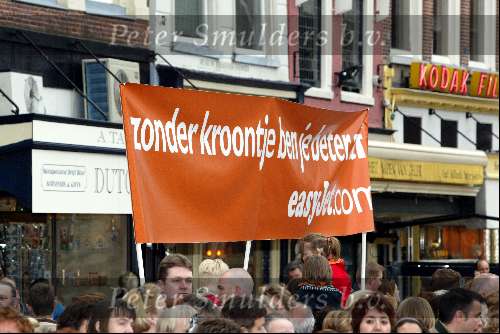 Delft 24 april 2004
Trouwen Prins Friso en Mabel Wisse Smit in stadhuis Delft.
spanddoek easyjet
Peter Smulders bv