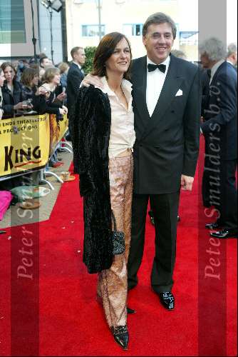 Scheveningen 4 april 2004
Premiere Lion King in Kurhaus.
Ed Nijpels met vrouw
