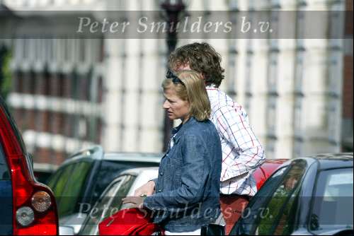 Amsterdam 22 april 2004
Ella Adriaanse (ex Ursul de Geer) met vriend