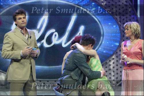 Hilversum 3 april 2004
Finale Idols in studio 22.
Tooske Breugem met Reinout Oerlemans en Eric  Idols en Irma Idols