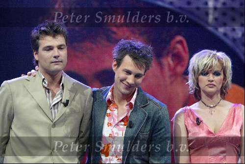 Hilversum 3 april 2004
Finale Idols in studio 22.
Tooske Breugem met Reinout Oerlemans en Eric  Idols