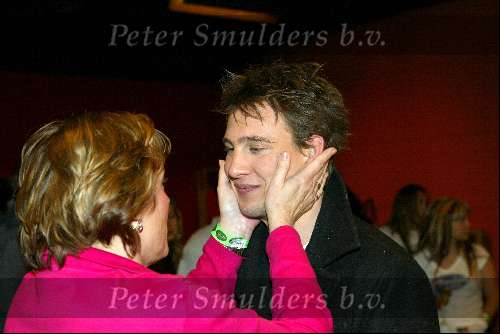 Hilversum 3 april 2004
Finale Idols in studio 22.
Eric Idols met moeder
