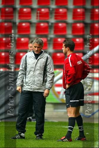 Eindhoven 29 oktober 2002
Laatste training psv voor champions L. tegen auxere
Fred Rutten en Ernest Faber