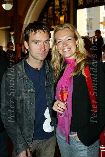 Amsterdam 19 april 2004
Presentatie cd voor Unicef in Hotel Americain.
Esther Hart met vriend
