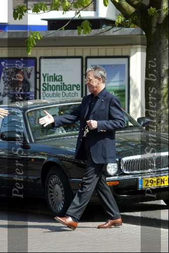 Amsterdam 15 april 2004
Frans Molenaar met jaguar Cornelis Schuytstraat
