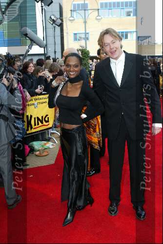 Scheveningen 4 april 2004
Premiere Lion King in Kurhaus.
Gijs Staverman met vriendin