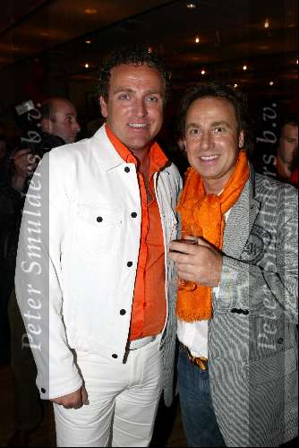 Amsterdam 19 april 2004
Premiere in Oranje in Amsterdam Arena.
Gordon en Marco Borsato