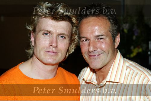 Scheveningen 27 april 2004
Lunch in het holland casino in scheveningen .
Hans Klok met vriend