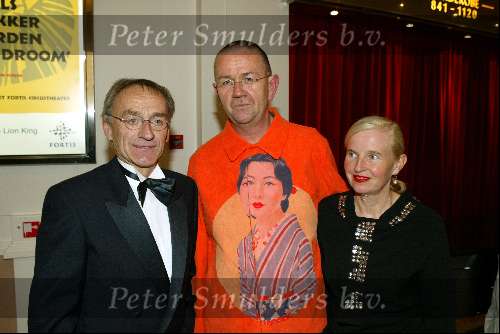 Scheveningen 4 april 2004
Premiere Lion King in Kurhaus.
Mini met Hans Liberg en vrouw