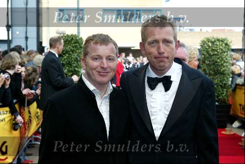 Scheveningen 4 april 2004
Premiere Lion King in Kurhaus.
Harm Edens met vriend