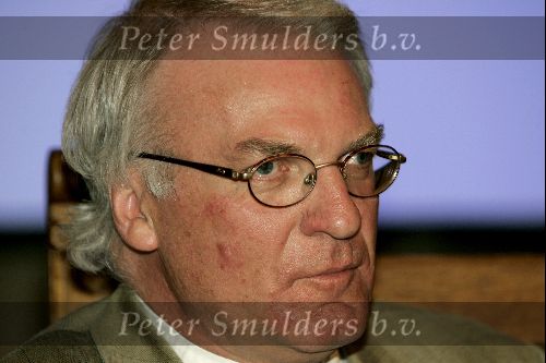 Amsterdam 26 april 2004
Persconferentie de grootste Nederlander.
Herman Pleij