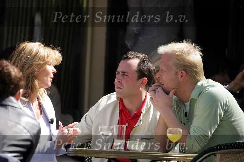 Amsterdam 23 april 2004
Elaine Vis op terras bij Joffers met Horrace Cohen en Danny Rook