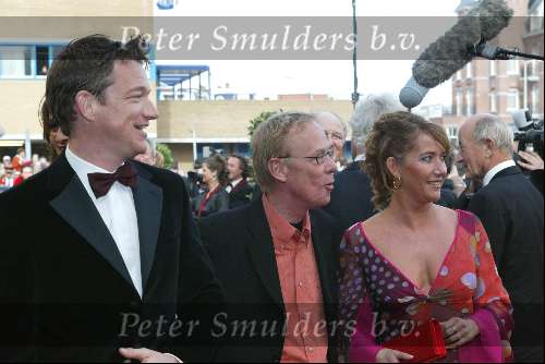 Scheveningen 4 april 2004
Premiere Lion King in Kurhaus.
Jack Spijkerman met vrouw en Paul Groot