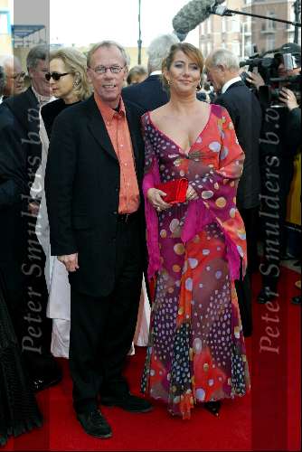Scheveningen 4 april 2004
Premiere Lion King in Kurhaus.
Jack Spijkerman met vrouw en Paul Groot