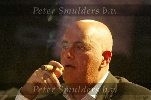 Blaricum 15 april 2004
Rene Froger geeft concert in zijn eigen huis.
Jack v Gelder met sigaar