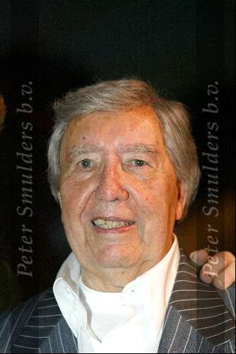 Amsterdam 10 april 2004
Presentatie boek John ny Hoes in Heineken Music Hal.
Johnny Hoes en Frits Barend