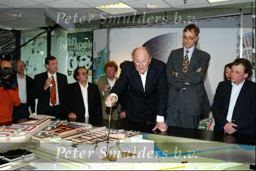Amsterdam 21 april 2004
Presentatie nieuwe Joop v d Ende Theater in Amsterdam.
Joop v d Ende
