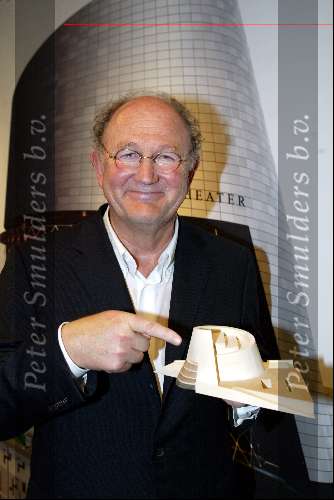 Amsterdam 21 april 2004
Presentatie nieuwe Joop v d Ende Theater in Amsterdam.
Joop v d Ende