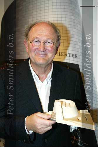 Amsterdam 21 april 2004
Presentatie nieuwe Joop v d Ende Theater in Amsterdam.
Joop v d Ende