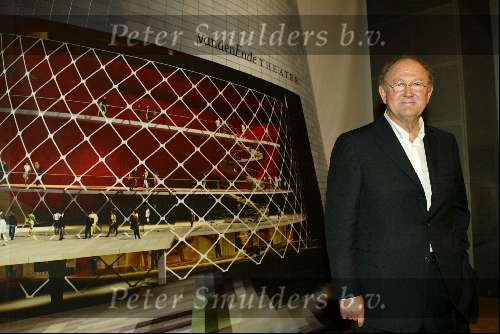 Amsterdam 21 april 2004
Presentatie nieuwe Joop v d Ende Theater in Amsterdam.
Joop v d Ende