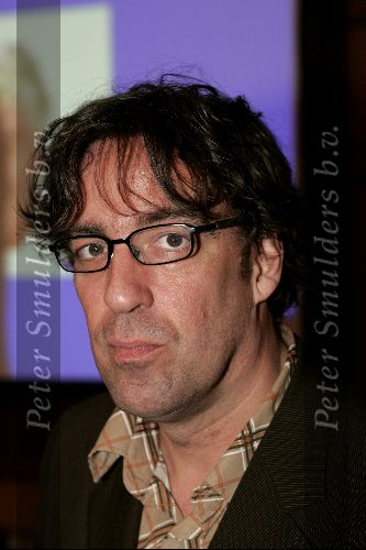Amsterdam 26 april 2004
Persconferentie de grootste Nederlander.
Joost Zwagerman