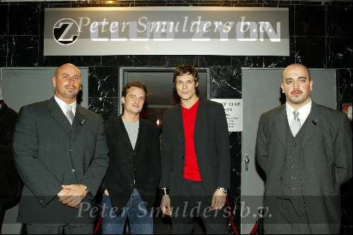 Amsterdam 9april 2004
 Uitsmijters met Kenan Raven en Robin Rienstra bij club Zyon