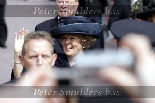 Groningen 30 april 2004
Koninginnedag 2004 in Warffum (Groningen)
Koningin Beatrix