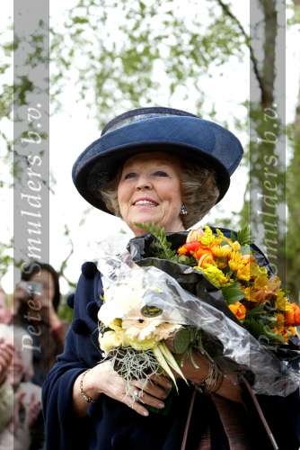 Groningen 30 april 2004
Koninginnedag 2004 in Warffum (Groningen)
Koningin Beatrix