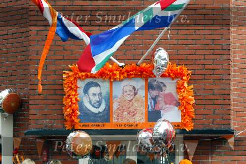 Groningen 30 april 2004
Koninginnedag 2004 in Warffum (Groningen)
publiek