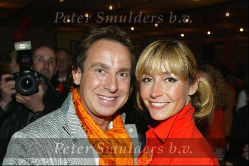 Amsterdam 19 april 2004
Premiere in Oranje in Amsterdam Arena.
Marco Borsato  en Wendy v Dijk