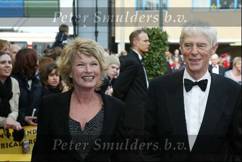 Scheveningen 4 april 2004
Premiere Lion King in Kurhaus.
Martine Bijl en Berend Boudewijn