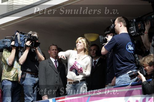 Utrecht 26 april 2004
Persconferentie Idols finalisten Maud Idols en Boris Idols in  schouwburg Utrecht.