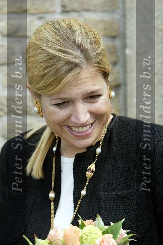 Amsterdam 21 april 2004
Prinses Maxima op bezoek bij huiskamer project in Amsterdam