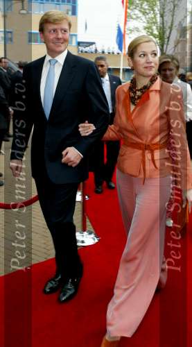 Scheveningen 29 april 2004
65e verjaardag van Pieter v Vollenhoven in het circustheater.
Prinses Maxima en Prins Willem Alexander