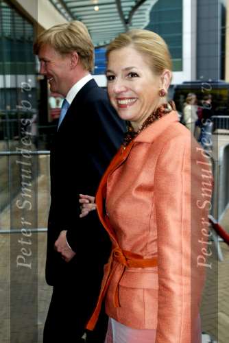 Scheveningen 29 april 2004
65e verjaardag van Pieter v Vollenhoven in het circustheater.
Prinses Maxima en Prins Willem Alexander
