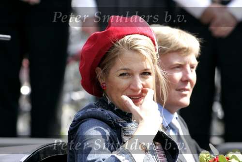 Groningen 30 april 2004
Koninginnedag 2004 in Warffum (Groningen)
Prinses Maxima in koets