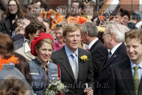 Groningen 30 april 2004
Koninginnedag 2004 in Warffum (Groningen)
Maxima met Prins Willem Alexander
