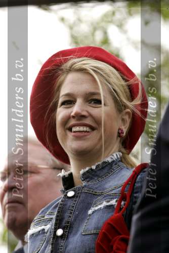 Groningen 30 april 2004
Koninginnedag 2004 in Warffum (Groningen)
Prinses Maxima
